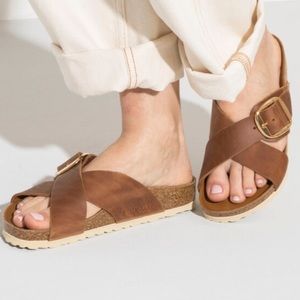 Siena Big Buckle Birkenstocks- oiled leather